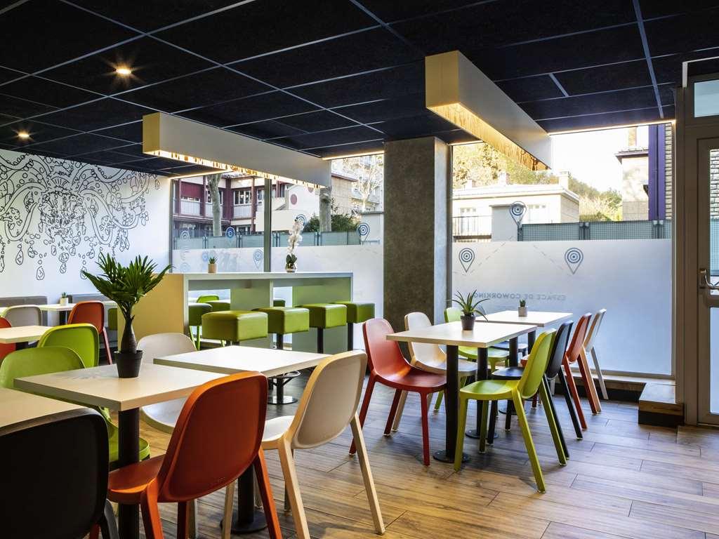 Ibis Budget Paris Clichy Mairie Bagian luar foto