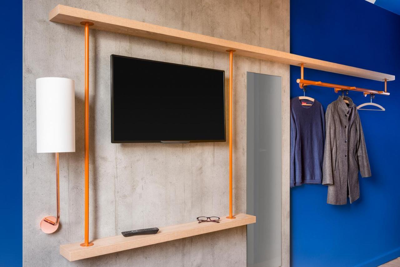 Ibis Budget Paris Clichy Mairie Bagian luar foto
