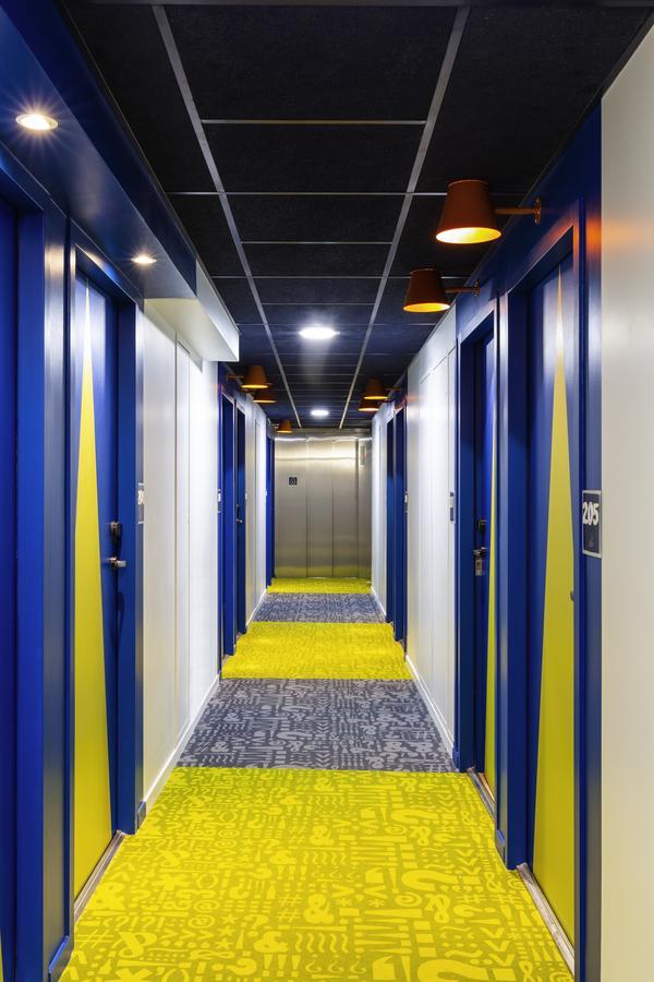 Ibis Budget Paris Clichy Mairie Bagian luar foto