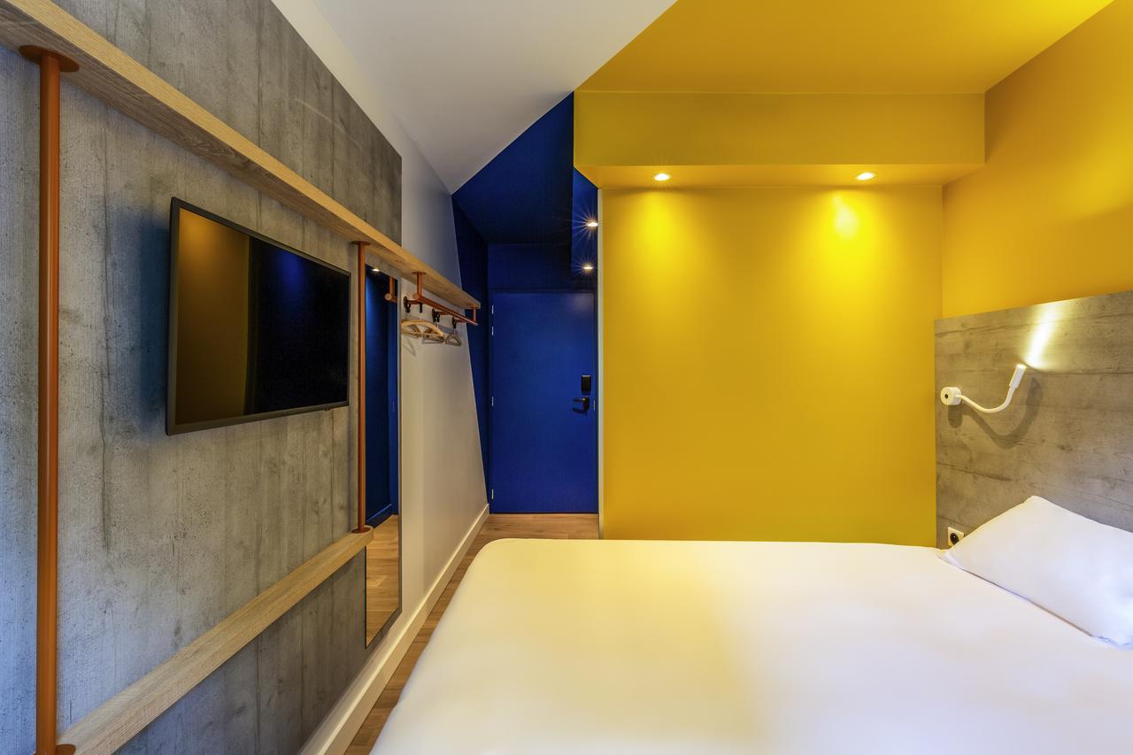 Ibis Budget Paris Clichy Mairie Bagian luar foto