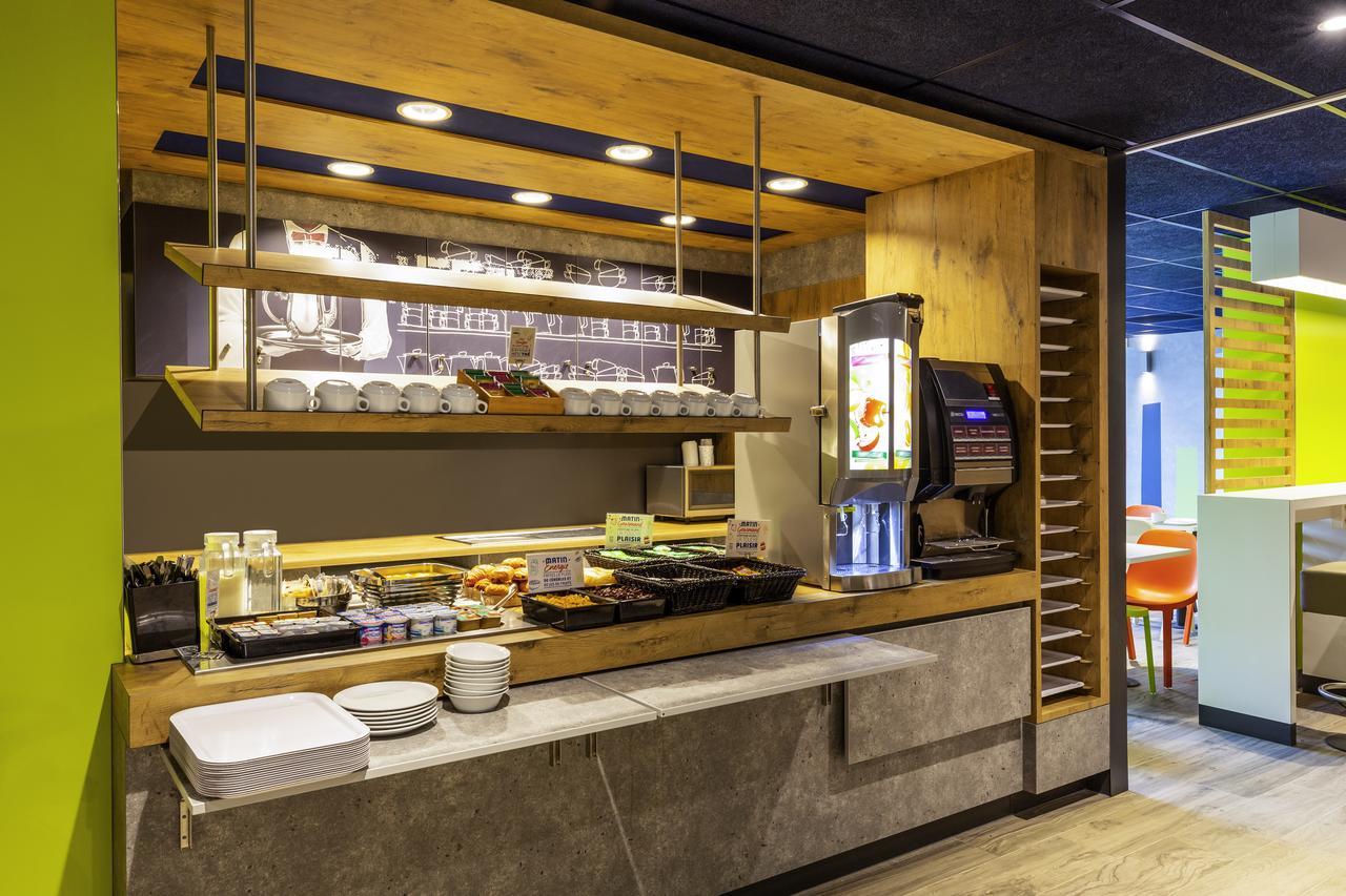 Ibis Budget Paris Clichy Mairie Bagian luar foto