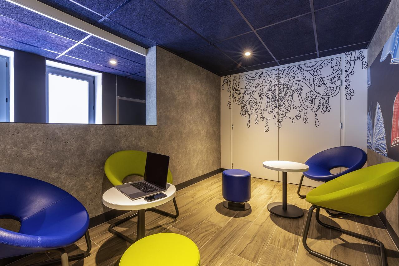 Ibis Budget Paris Clichy Mairie Bagian luar foto